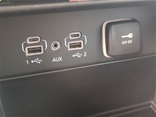 Thumbnail: 2025 Jeep Grand Cherokee L - 32