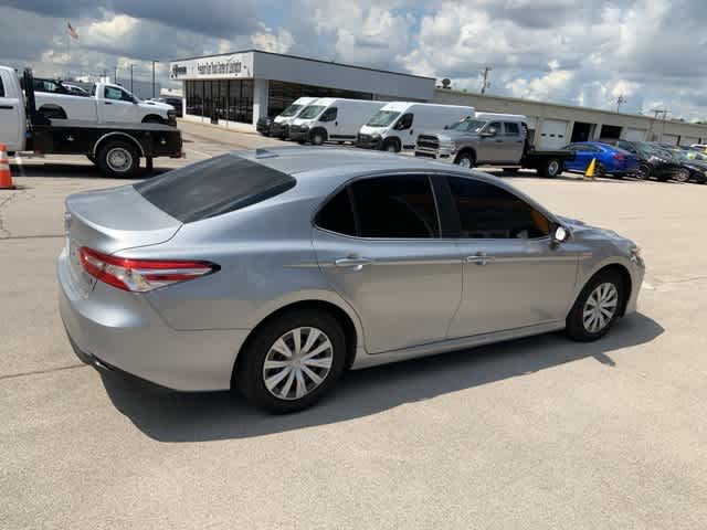 Thumbnail: 2020 Toyota Camry - 20