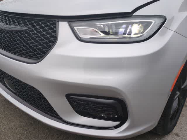 Thumbnail: 2026 Chrysler Pacifica - 11