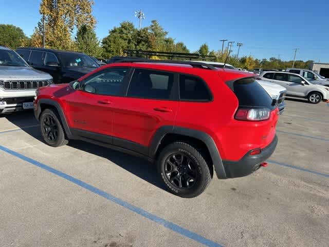 Thumbnail: 2019 Jeep Cherokee - 14