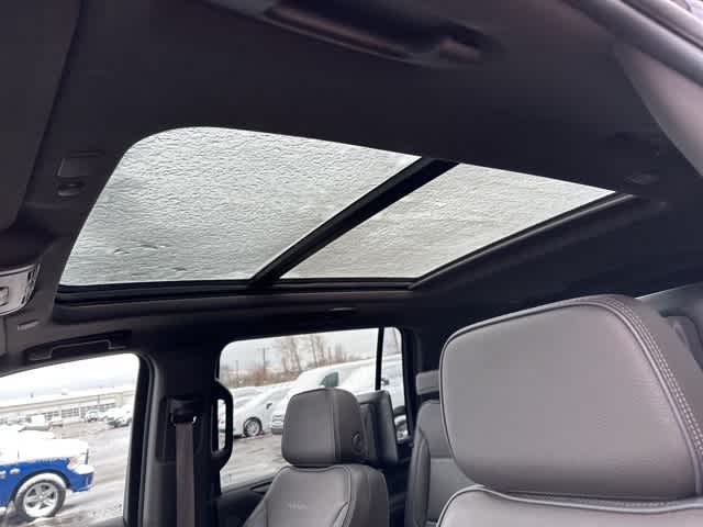 Thumbnail: 2021 GMC Yukon XL - 12