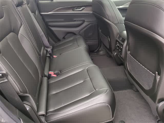 Thumbnail: 2025 Jeep Grand Cherokee - 22