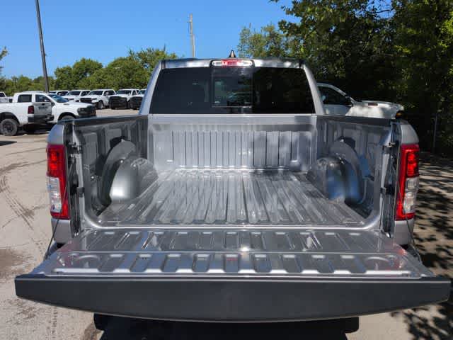 Thumbnail: 2022 RAM 1500 - 33