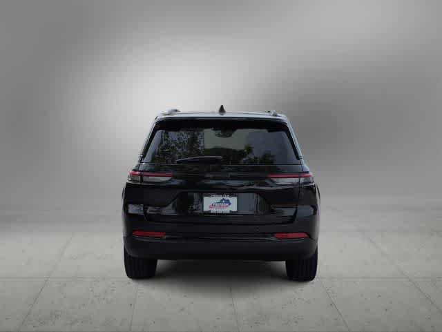 Thumbnail: 2023 Jeep Grand Cherokee - 7
