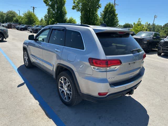 Thumbnail: 2020 Jeep Grand Cherokee - 18