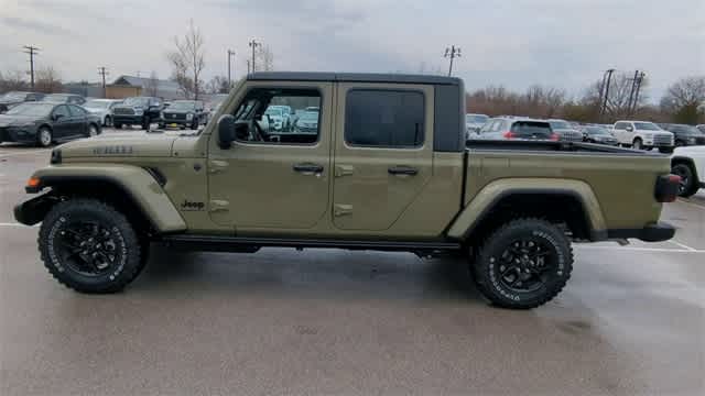 Thumbnail: 2026 Jeep Gladiator - 5