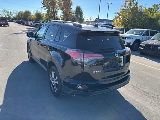 Thumbnail: 2016 Toyota RAV4 - 15