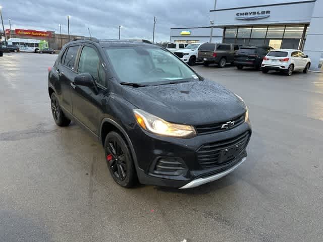 Thumbnail: 2018 Chevrolet Trax - 21