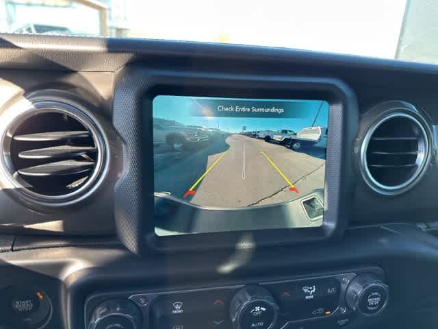 Thumbnail: 2023 Jeep Gladiator - 9