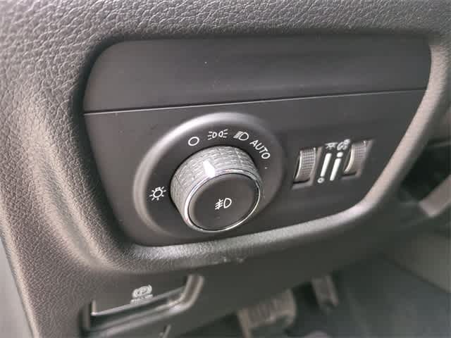 Thumbnail: 2025 Jeep Grand Cherokee L - 18