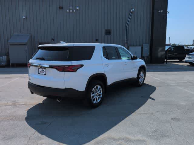 Thumbnail: 2023 Chevrolet Traverse - 8