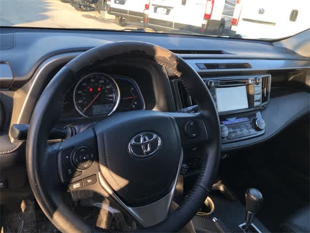 Thumbnail: 2013 Toyota RAV4 - 13