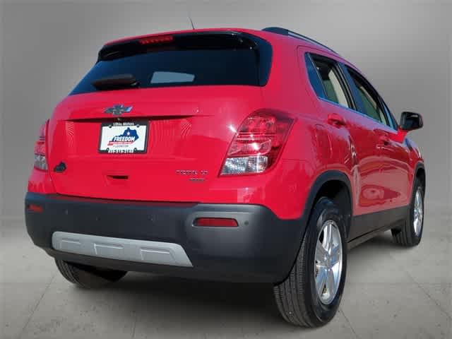 Thumbnail: 2015 Chevrolet Trax - 8