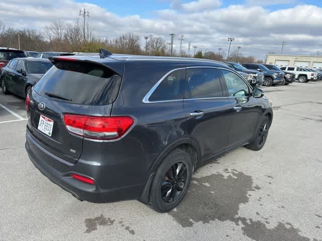 Thumbnail: 2018 Kia Sorento - 18