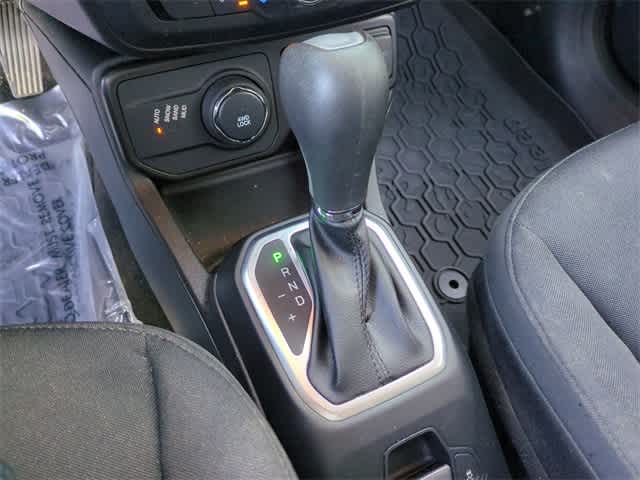 Thumbnail: 2019 Jeep Renegade - 33