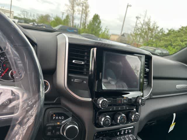 Thumbnail: 2026 RAM 1500 - 3