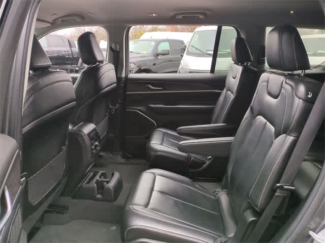 Thumbnail: 2022 Jeep Grand Cherokee L - 20