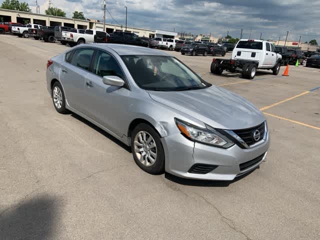 Thumbnail: 2018 Nissan Altima - 20