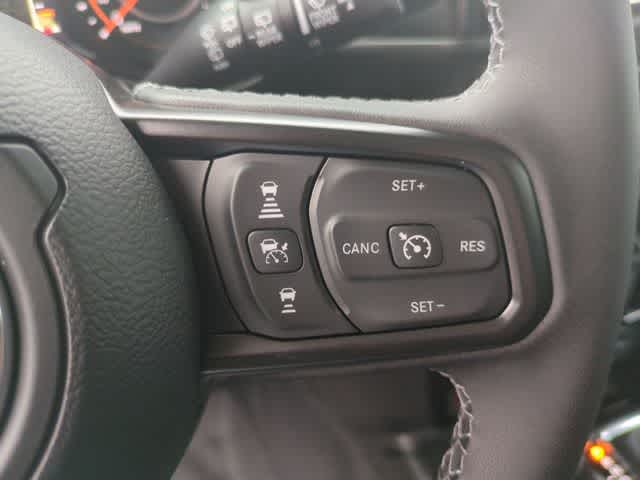 Thumbnail: 2026 Jeep Wrangler - 25