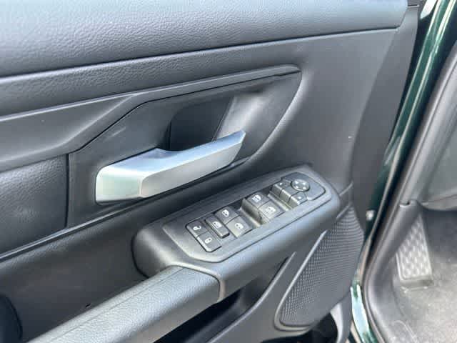 Thumbnail: 2026 RAM 1500 - 9