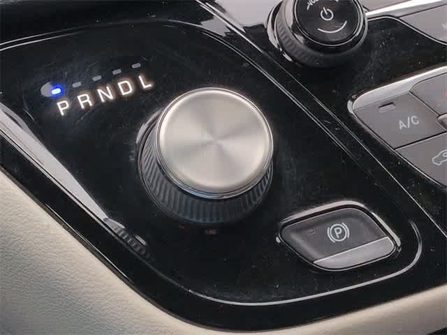 Thumbnail: 2021 Chrysler Pacifica - 32