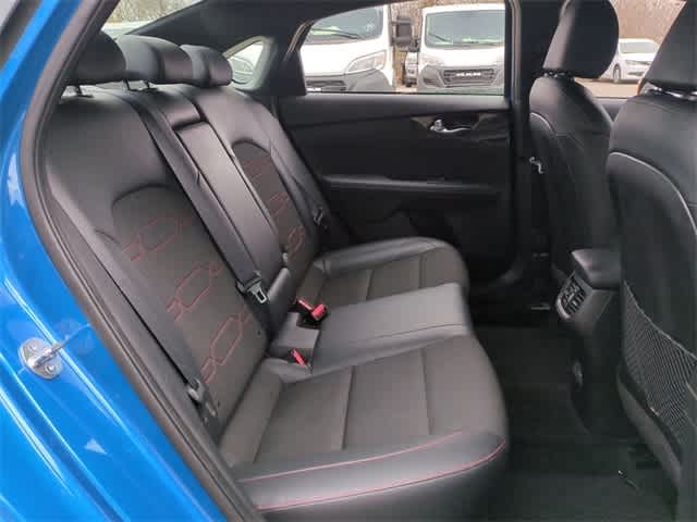 Thumbnail: 2023 Kia Forte - 21