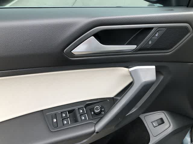 Thumbnail: 2019 Volkswagen Tiguan - 17