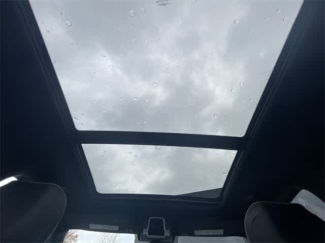 Thumbnail: 2025 RAM 1500 - 25