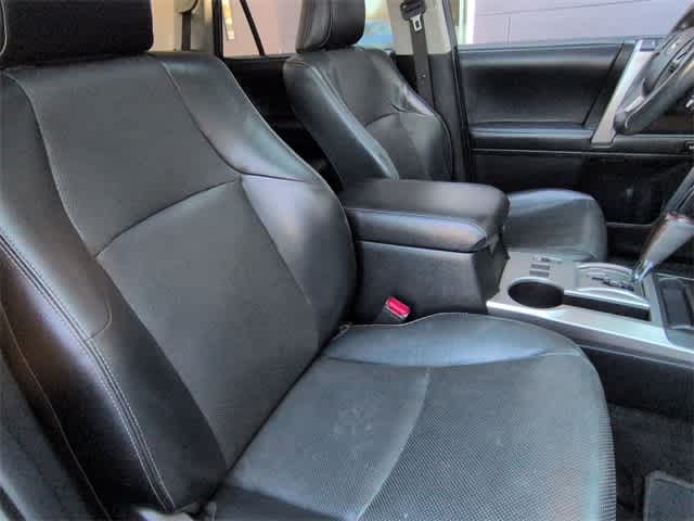 Thumbnail: 2017 Toyota 4Runner - 24