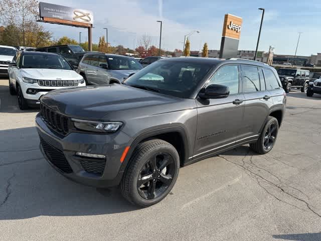 Thumbnail: 2025 Jeep Grand Cherokee - 10