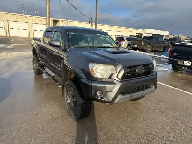 Thumbnail: 2015 Toyota Tacoma - 23