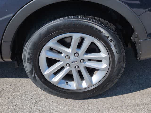 Thumbnail: 2017 Ford Explorer - 14