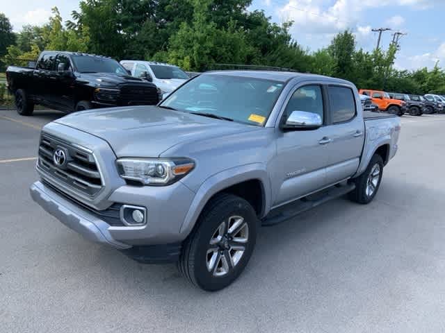 Thumbnail: 2017 Toyota Tacoma - 12