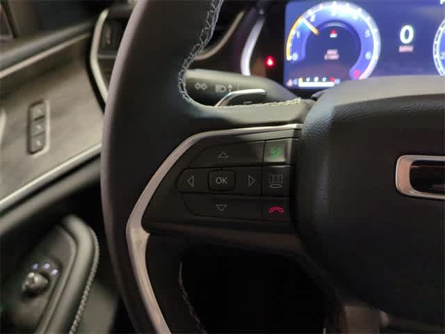 Thumbnail: 2025 Jeep Grand Cherokee - 25