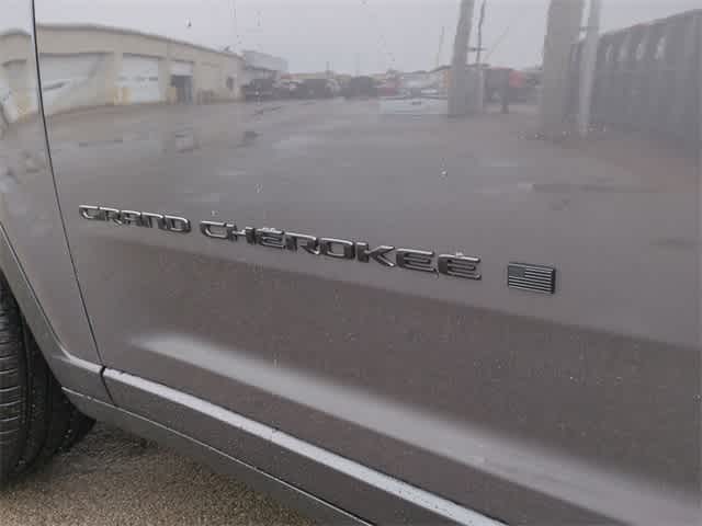 Thumbnail: 2025 Jeep Grand Cherokee - 13