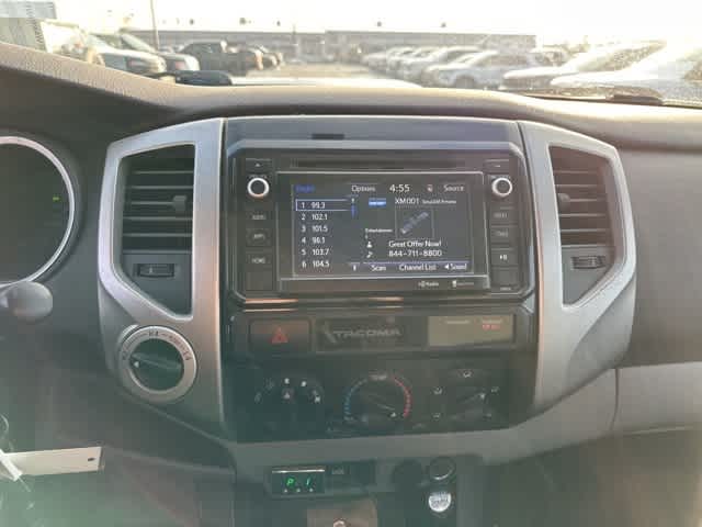 Thumbnail: 2015 Toyota Tacoma - 6