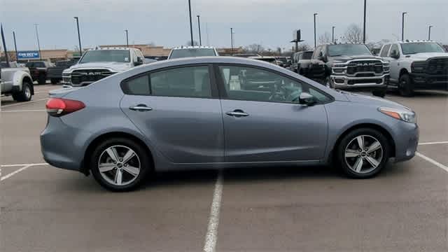 Thumbnail: 2018 Kia Forte - 9