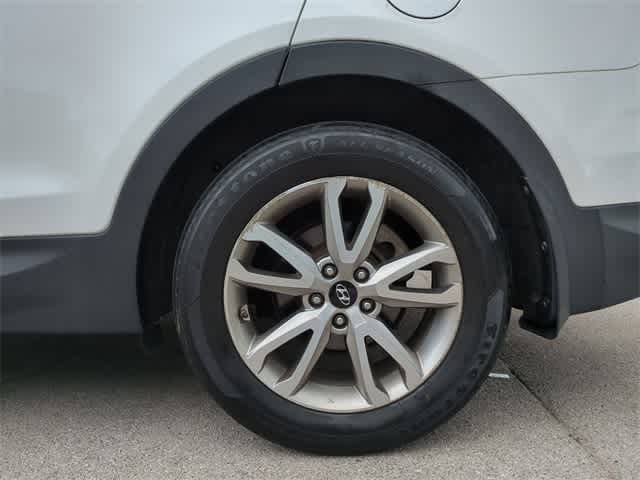 Thumbnail: 2015 Hyundai Santa Fe - 14