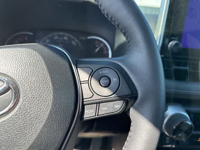 Thumbnail: 2023 Toyota RAV4 - 10