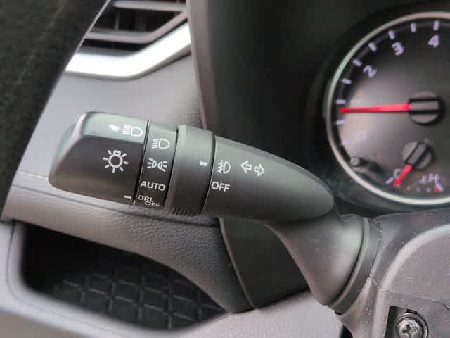 Thumbnail: 2021 Toyota RAV4 - 26