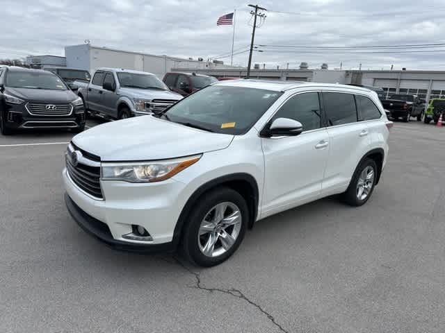 Thumbnail: 2016 Toyota Highlander - 15