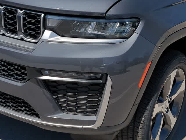 Thumbnail: 2026 Jeep Grand Cherokee - 11