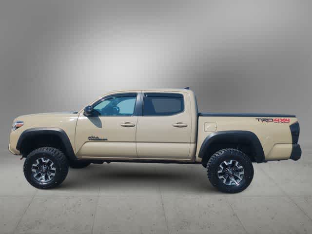 Thumbnail: 2017 Toyota Tacoma - 5