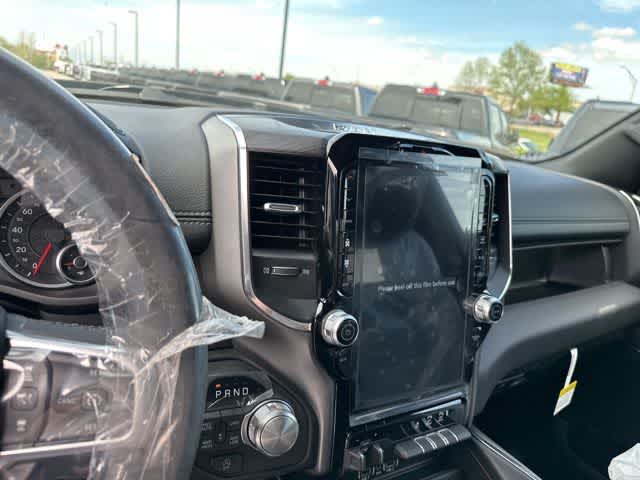 Thumbnail: 2026 RAM 1500 - 3