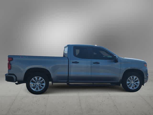 Thumbnail: 2023 Chevrolet Silverado 1500 - 9