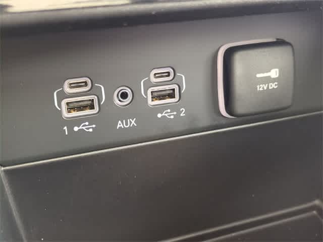 Thumbnail: 2025 Jeep Grand Cherokee - 34