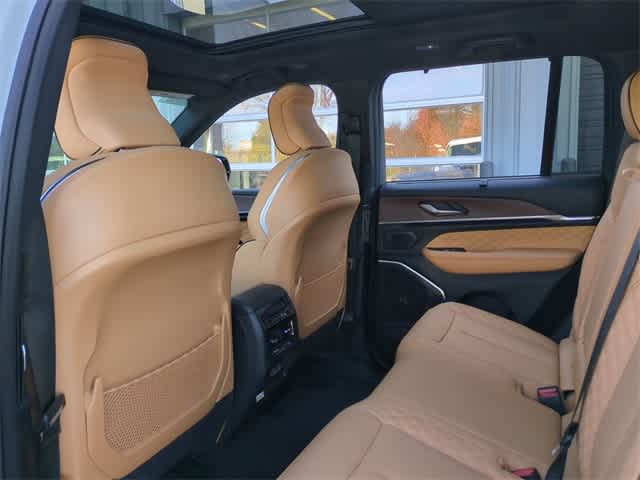 Thumbnail: 2025 Jeep Grand Cherokee - 19