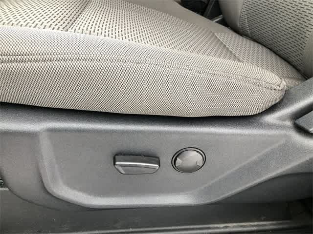 Thumbnail: 2022 Ford Econoline - 22