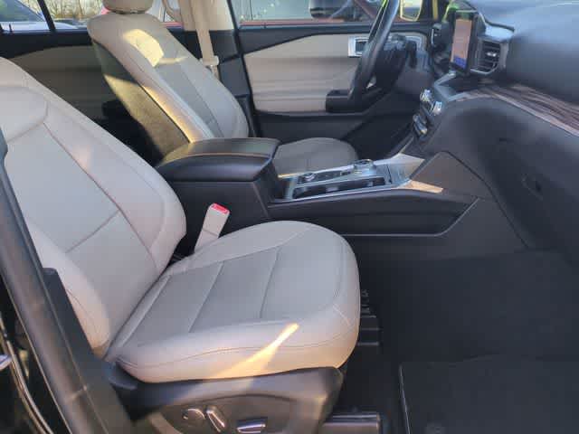 Thumbnail: 2020 Ford Explorer - 24