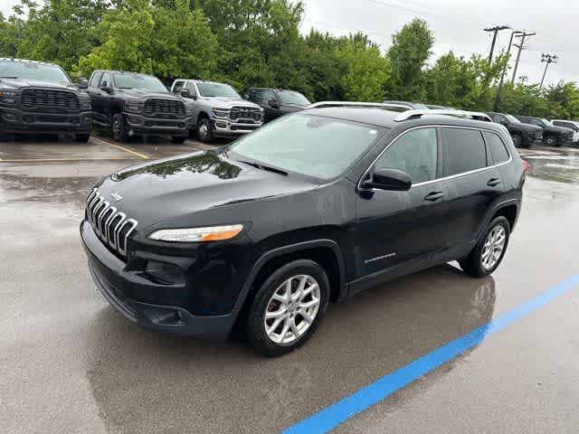 Thumbnail: 2016 Jeep Cherokee - 11